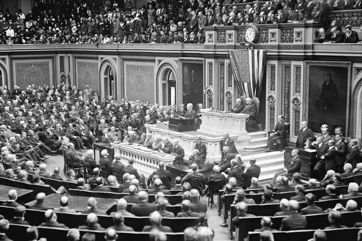 Woodrow Wilson addressing Congress