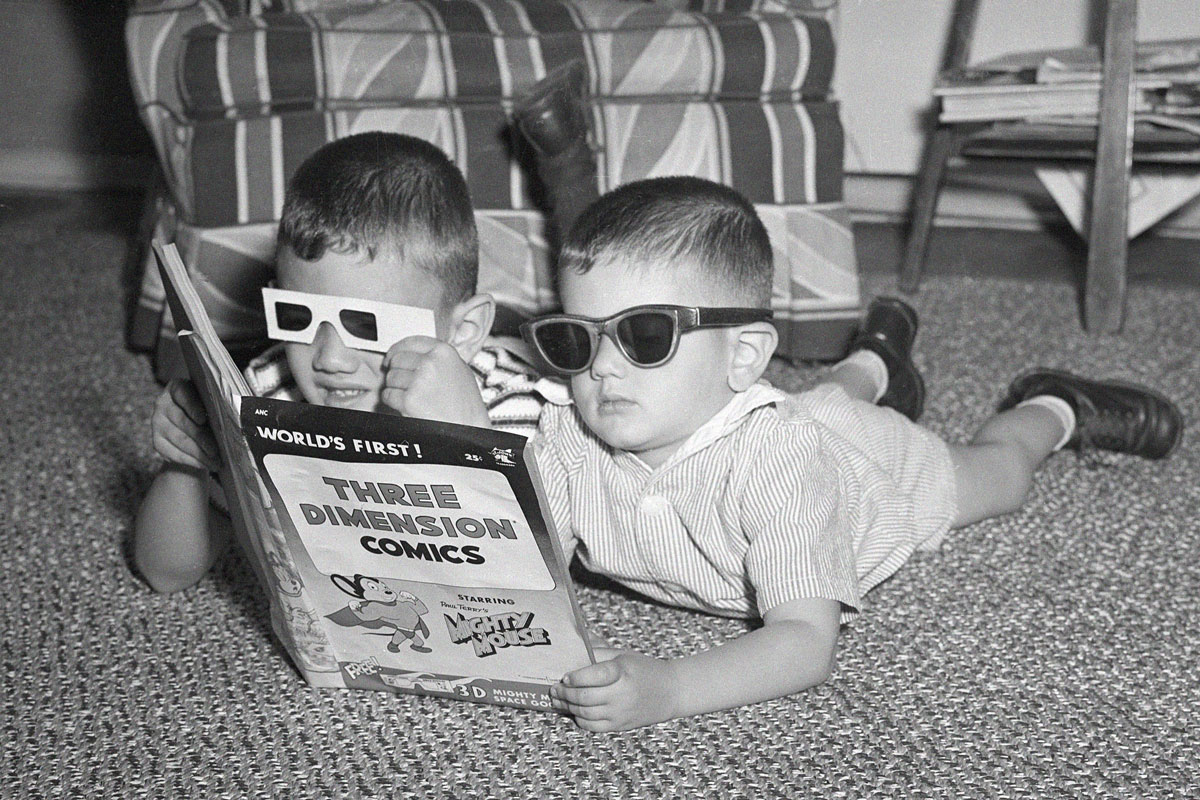 Kids reading 3D comics, 1953